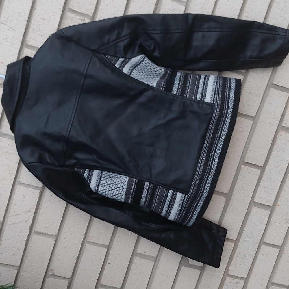 Jessica Simpson Jacket - Picture 10 of 11